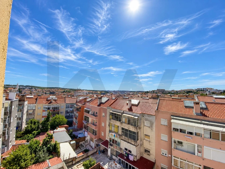 Apartamento T2 para Arrendamento em Mina de Água Foto 20