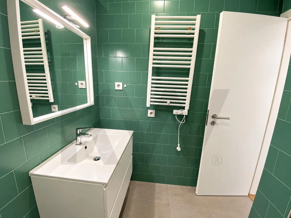 Apartamento T2 para Arrendamento em Mina de Água Foto 10