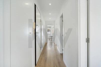 Apartamento T2 para Arrendamento em Ajuda