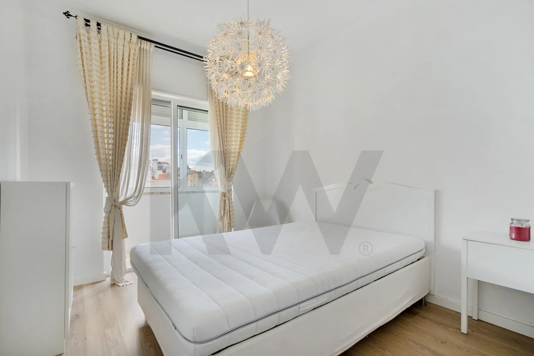Apartamento T2 para Arrendamento em Ajuda Foto 16