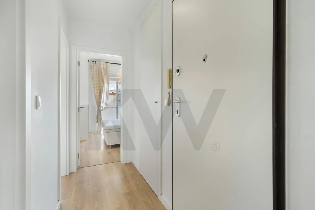 Apartamento T2 para Arrendamento em Ajuda Foto 19