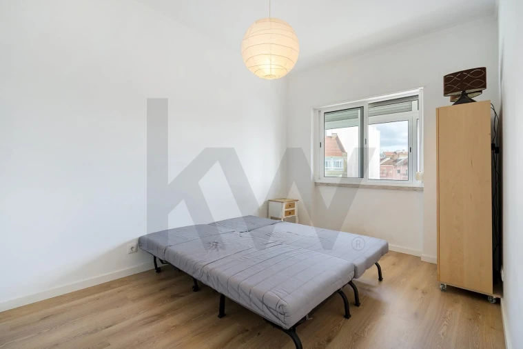 Apartamento T2 para Arrendamento em Ajuda Foto 14