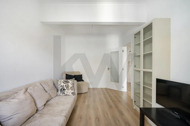 Apartamento T2 para Arrendamento em Ajuda Foto 6
