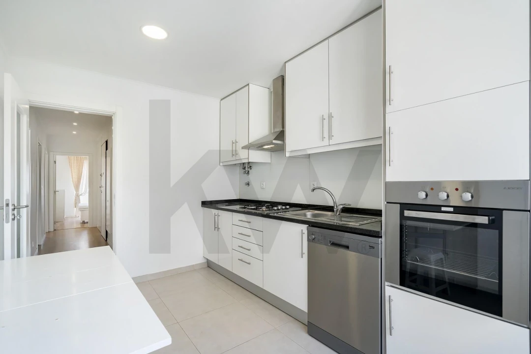Apartamento T2 para Arrendamento em Ajuda Foto 13
