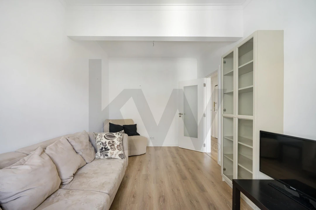 Apartamento T2 para Arrendamento em Ajuda Foto 6