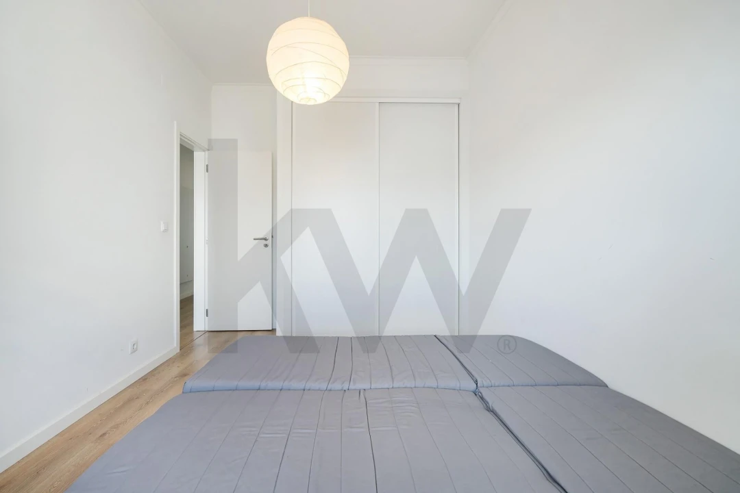 Apartamento T2 para Arrendamento em Ajuda Foto 15