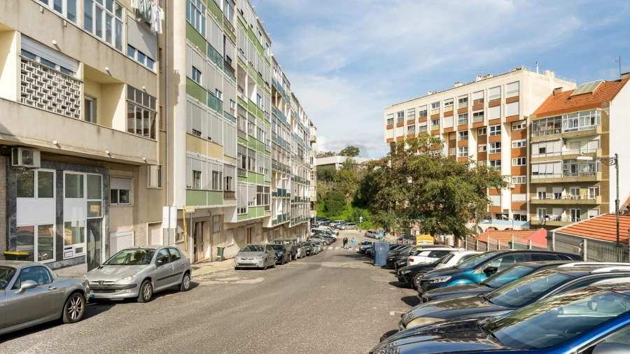Apartamento T2 para Arrendamento em Ajuda
