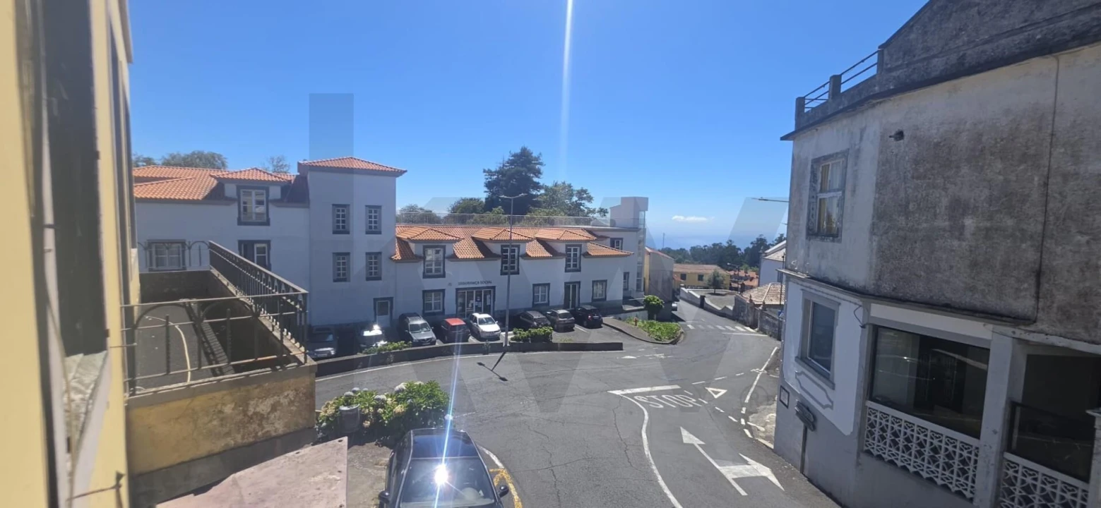 Prédio para Venda em Camacha Foto 9