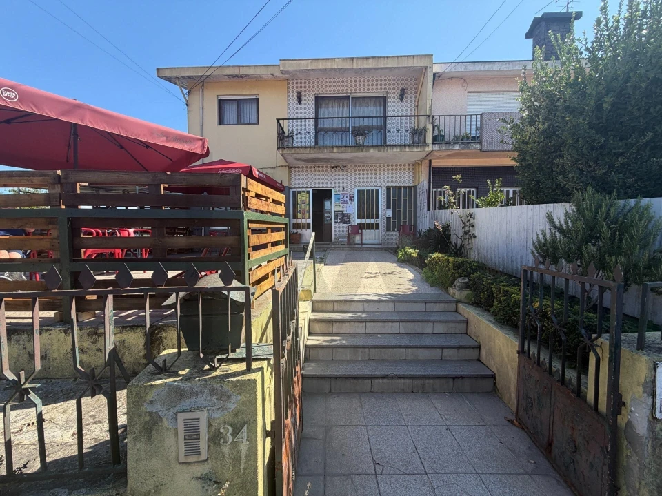 Prédio para Venda em Arrifana Foto 9