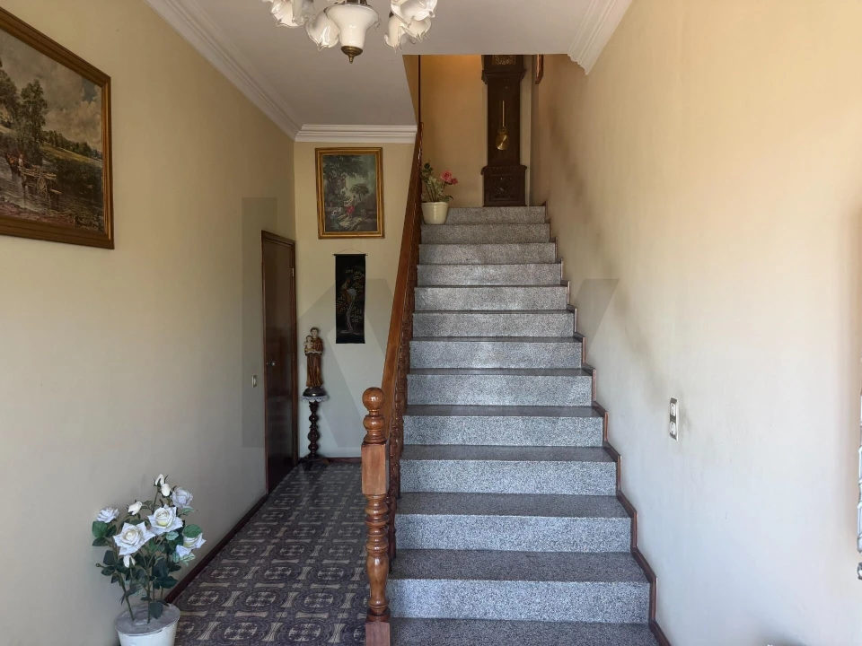 Prédio para Venda em Arrifana Foto 8