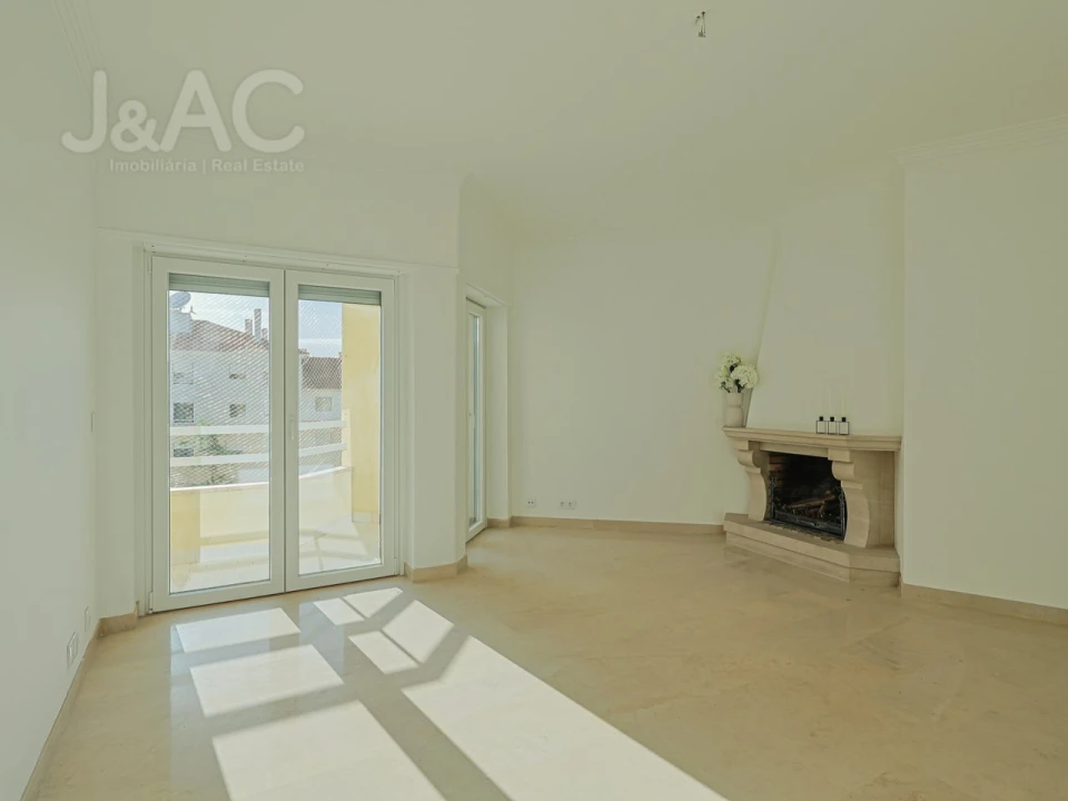 Apartamento T3 para Arrendamento em Carcavelos e Parede Foto 3