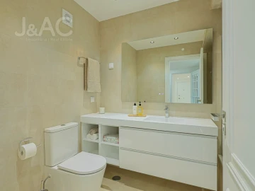 Apartamento T3 para Arrendamento em Carcavelos e Parede