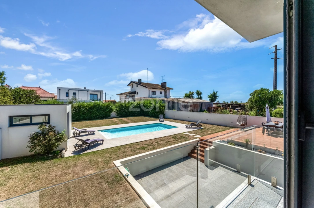 Moradia T4 para Venda em Ovar, São João, Arada e São Vicente de Pereira Jusã Foto 27