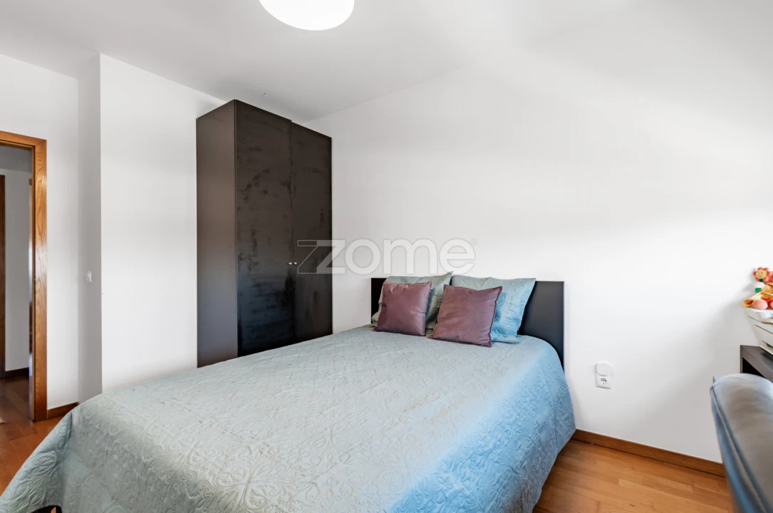 Apartamento T3 para Venda em Custóias, Leça do Balio e Guifões Foto 17