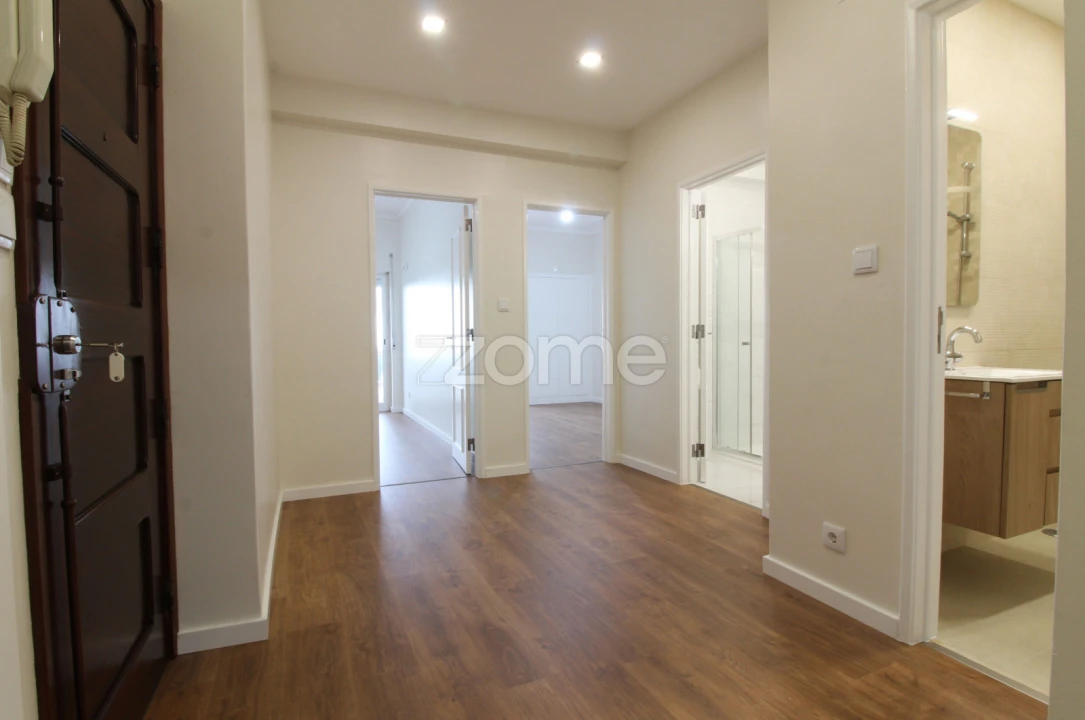 Apartamento T3 para Venda em Rio de Mouro Foto 59