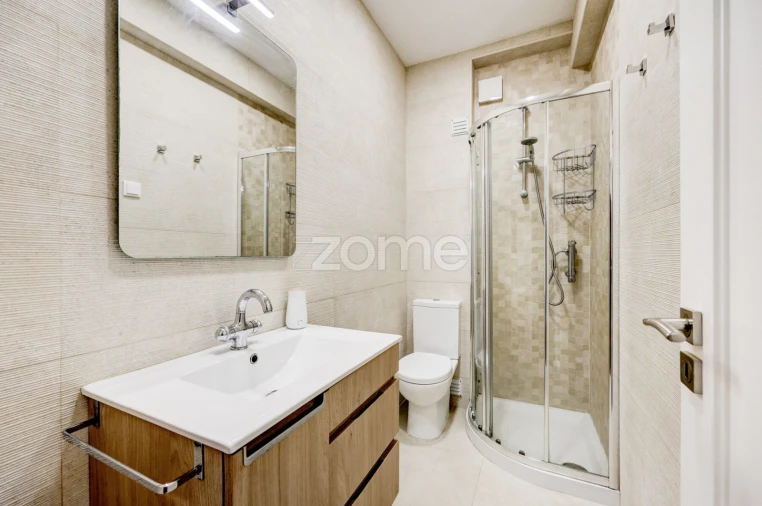 Apartamento T3 para Venda em Rio de Mouro Foto 54