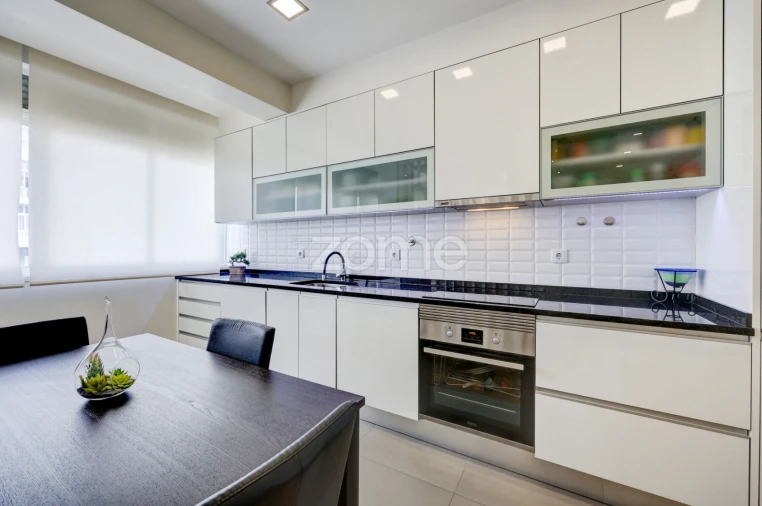 Apartamento T3 para Venda em Rio de Mouro Foto 16