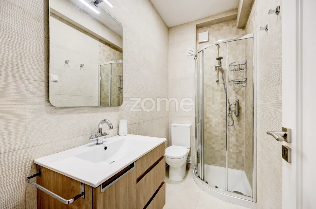 Apartamento T3 para Venda em Rio de Mouro Foto 54
