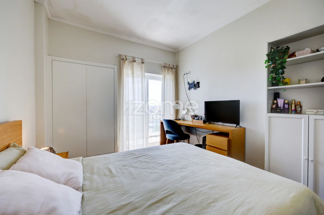 Apartamento T3 para Venda em Rio de Mouro Foto 48