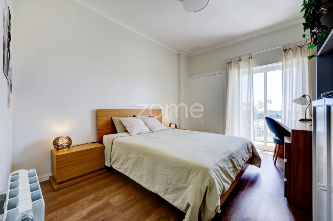 Apartamento T3 para Venda em Rio de Mouro Foto 47