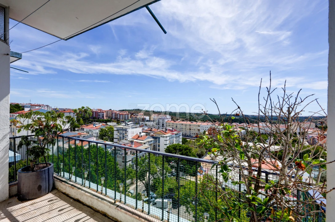 Apartamento T3 para Venda em Rio de Mouro Foto 33