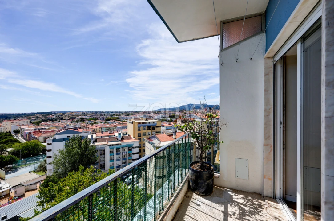 Apartamento T3 para Venda em Rio de Mouro Foto 34