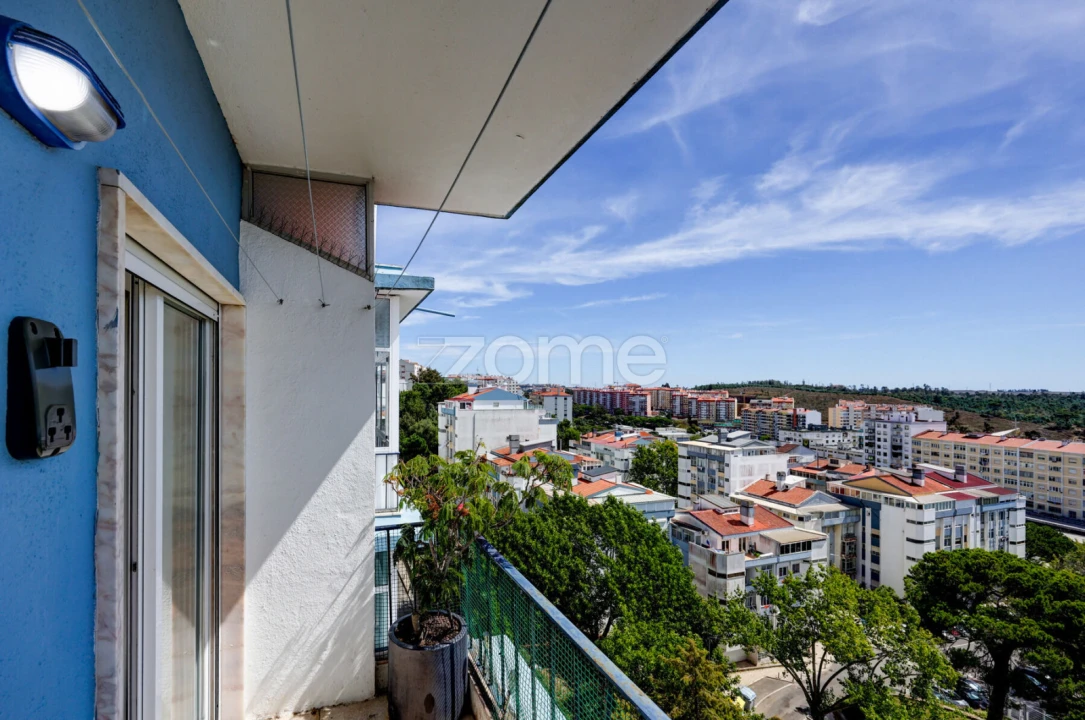 Apartamento T3 para Venda em Rio de Mouro Foto 35