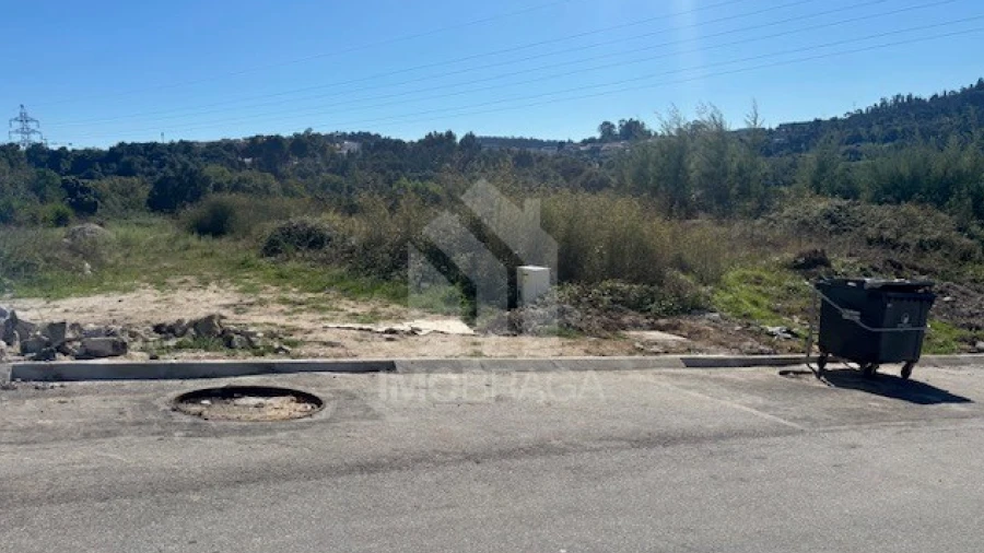 Terreno para Venda em Ferreiros e Gondizalves