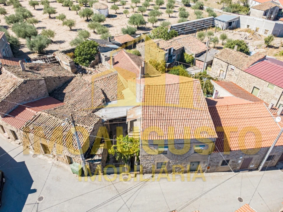 Moradia T3 para Venda em Algodres, Vale de Afonsinho e Vilar de Amargo Foto 5