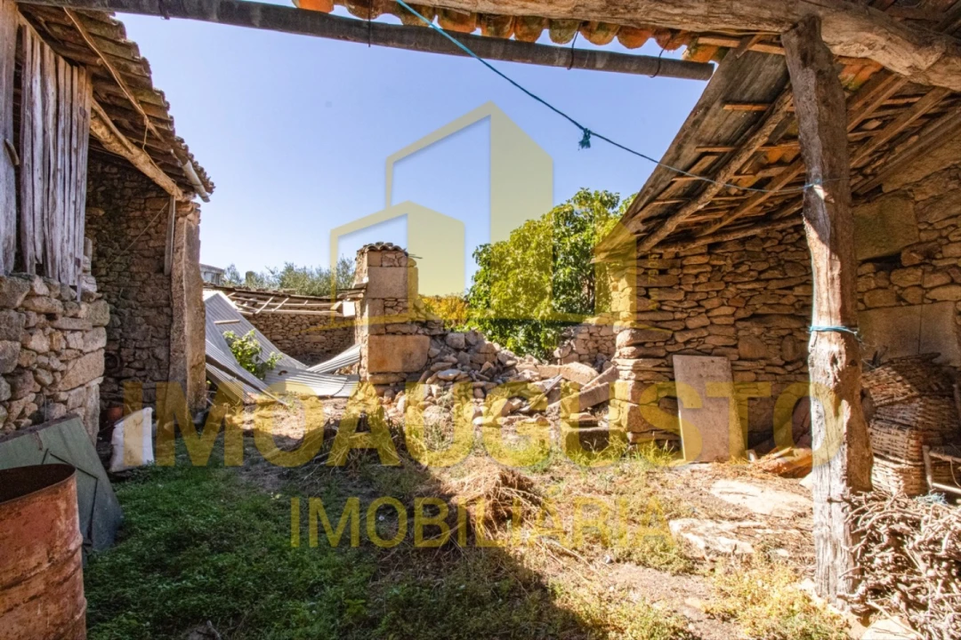 Moradia T3 para Venda em Algodres, Vale de Afonsinho e Vilar de Amargo Foto 24