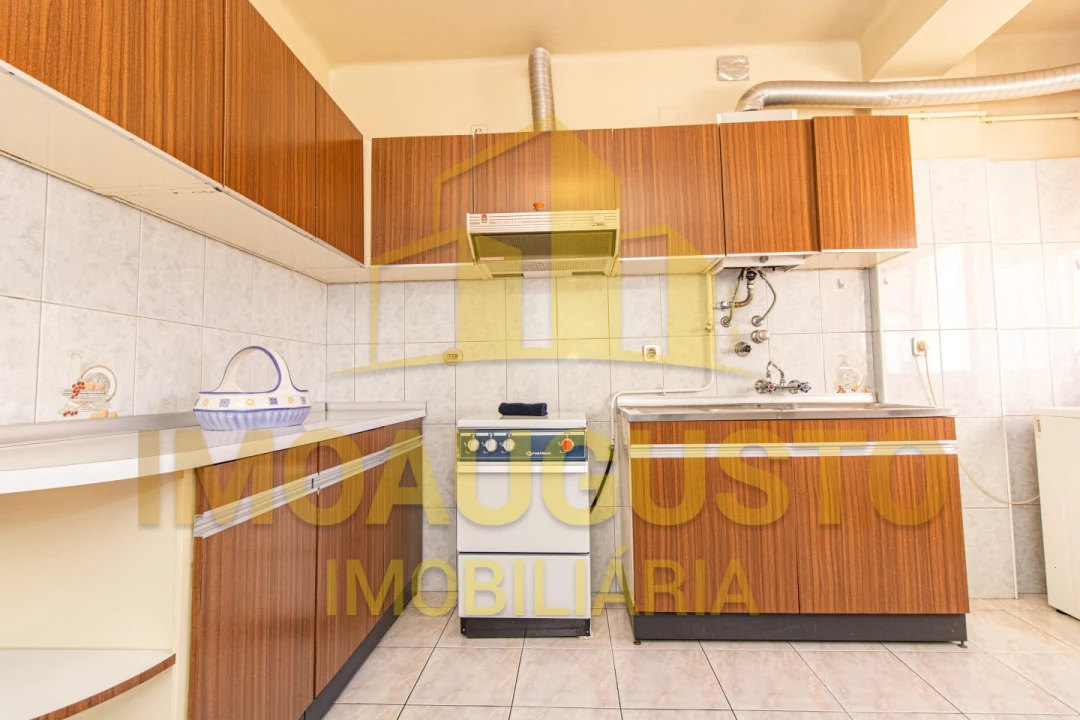Apartamento T3 para Venda em Guarda Foto 3