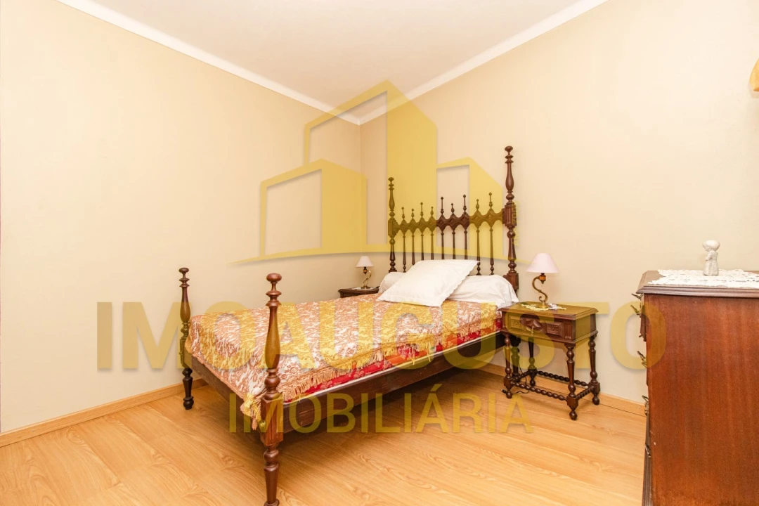 Apartamento T3 para Venda em Guarda Foto 12