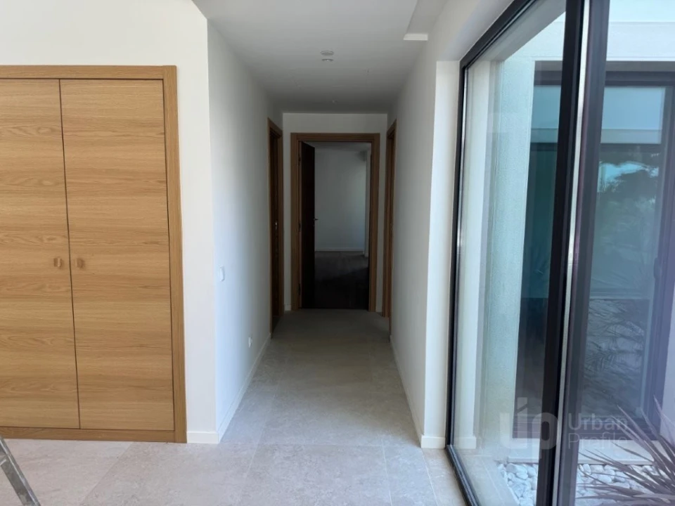 Moradia T4 para Venda em Albufeira e Olhos de Água Foto 14