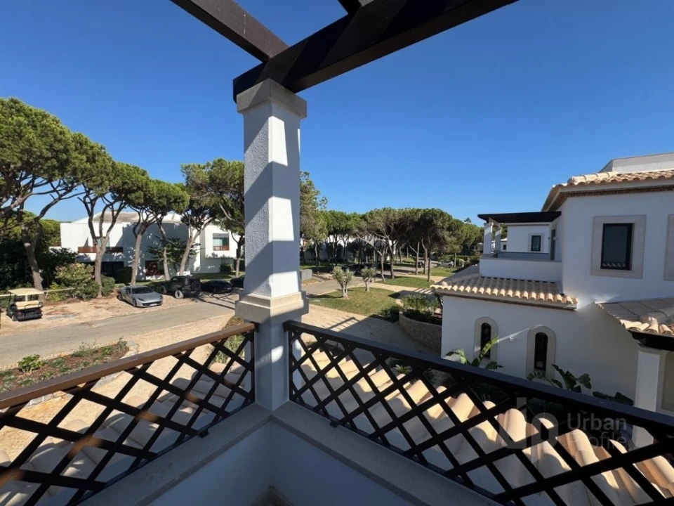 Moradia T4 para Venda em Albufeira e Olhos de Água Foto 26