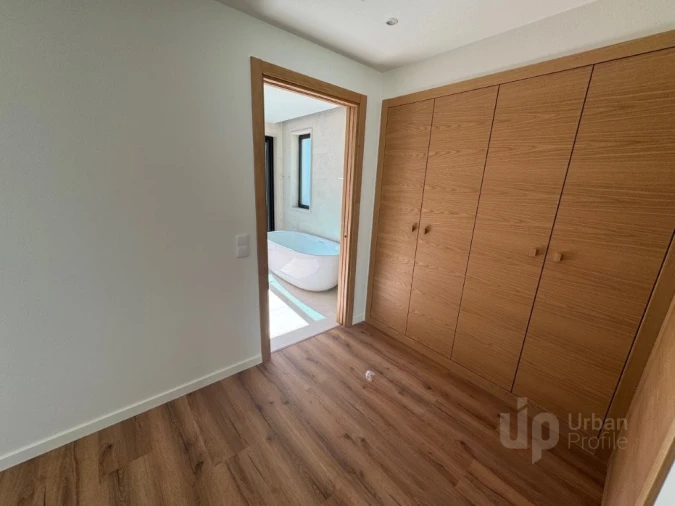 Moradia T4 para Venda em Albufeira e Olhos de Água Foto 13