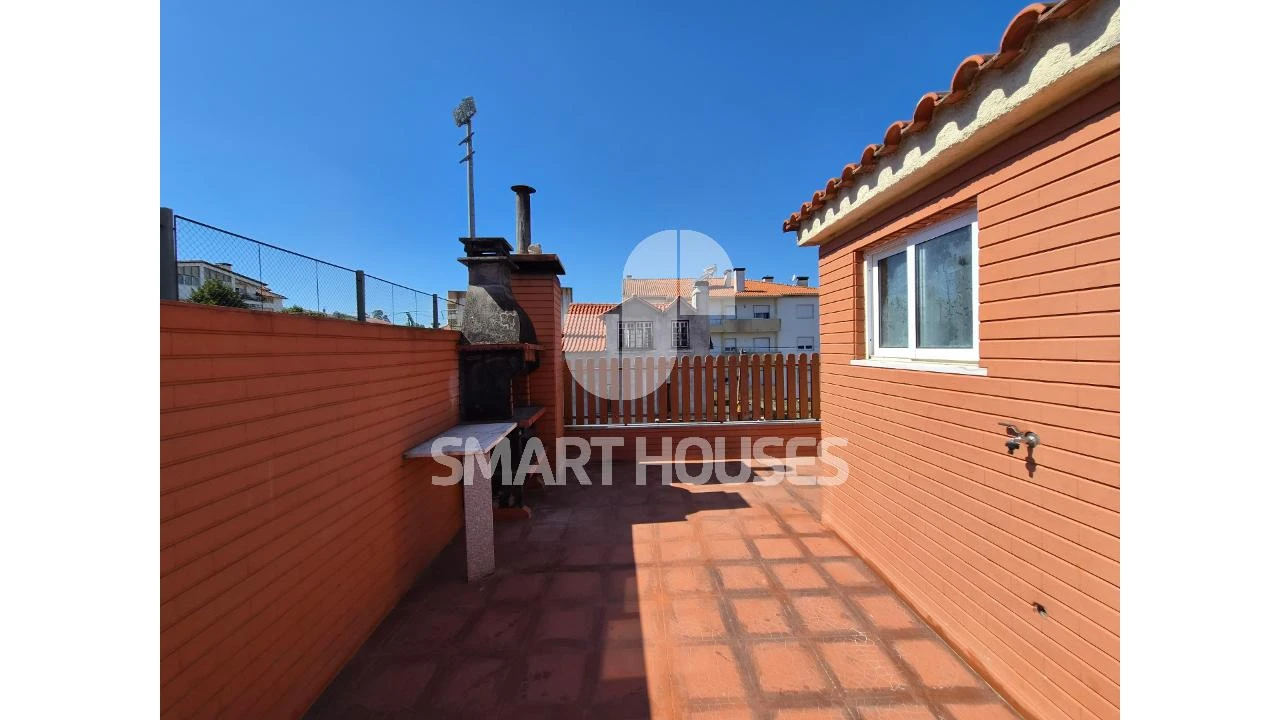 Apartamento T2 para Venda em Arganil Foto 24