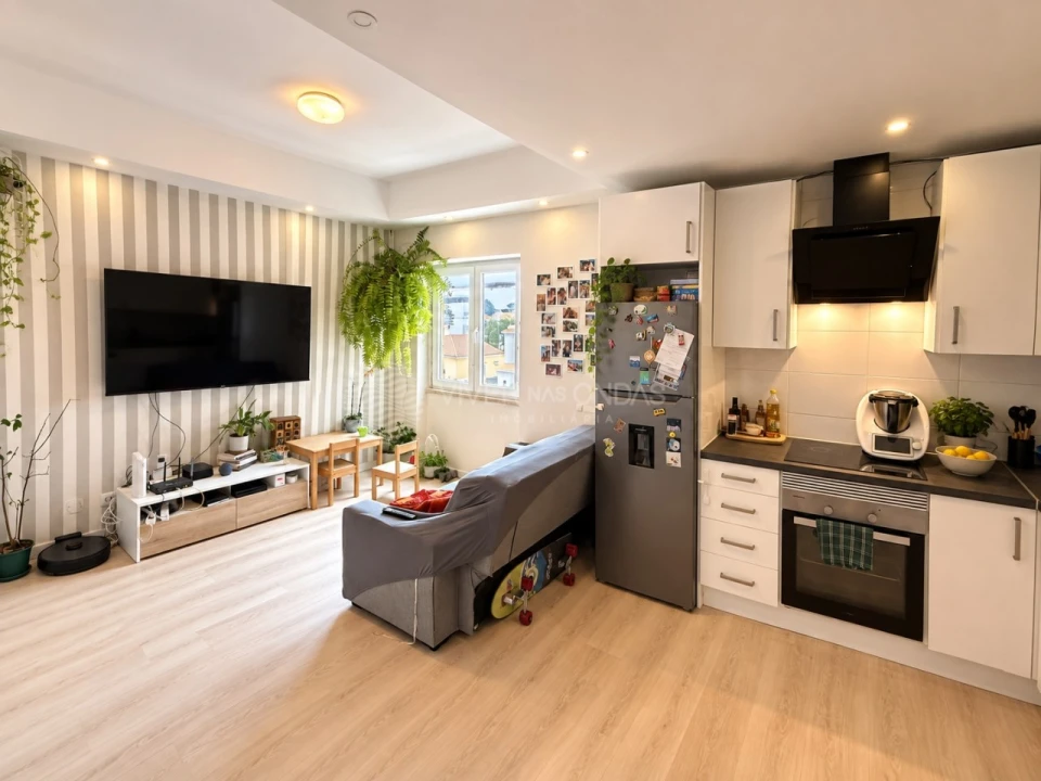 Apartamento T2 para Venda em Costa da Caparica Foto 2