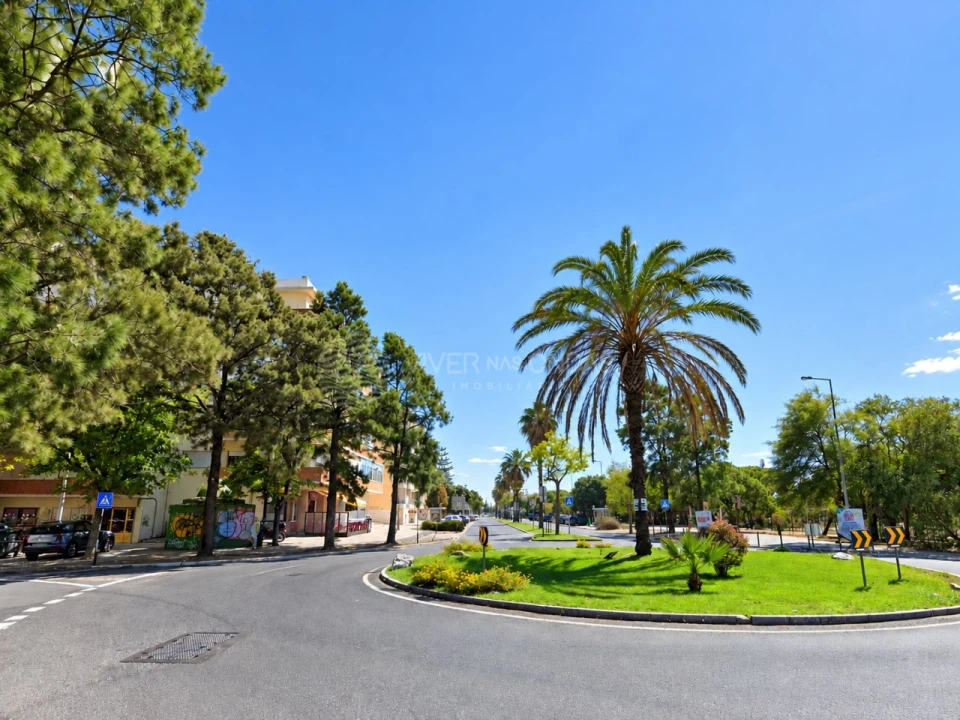 Apartamento T2 para Venda em Costa da Caparica Foto 16