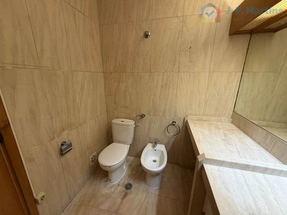 Apartamento T3 para Venda em Alfragide Foto 24