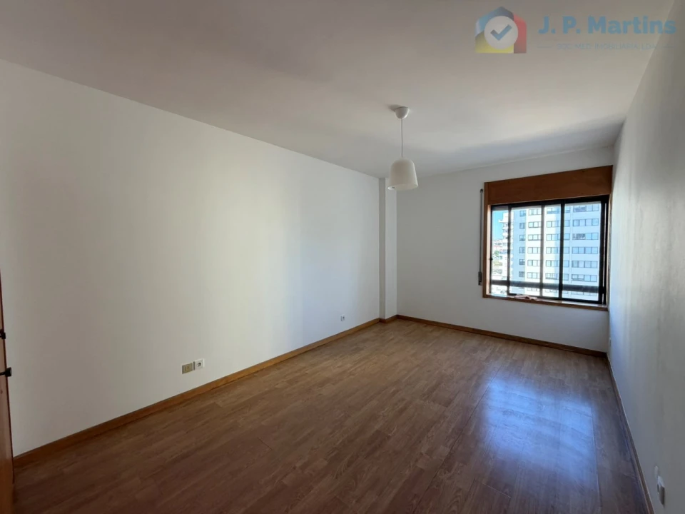 Apartamento T3 para Venda em Alfragide Foto 15