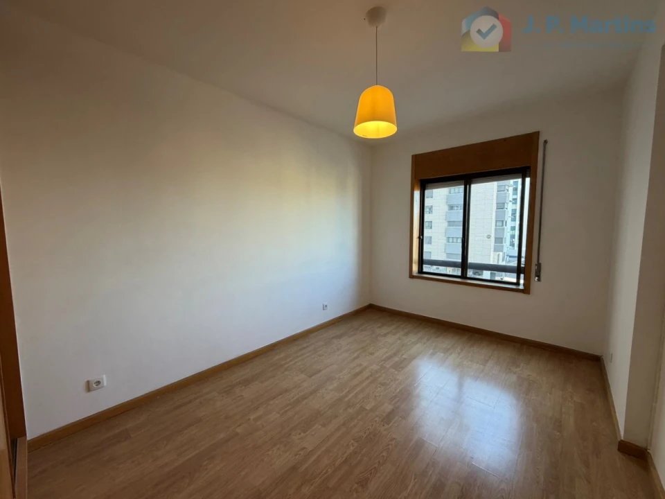 Apartamento T3 para Venda em Alfragide Foto 28