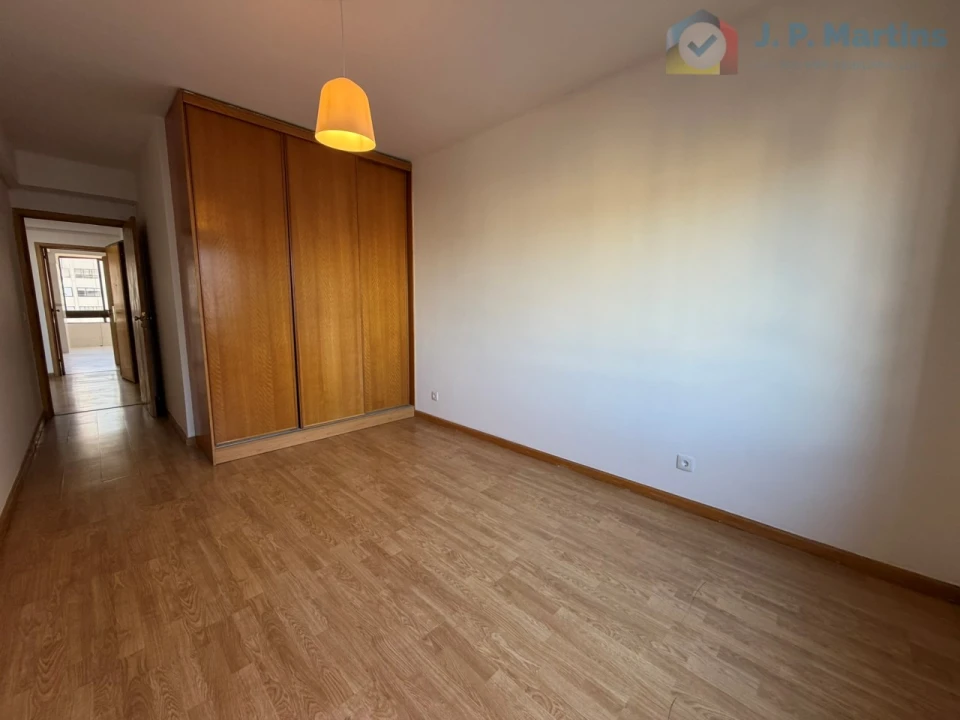 Apartamento T3 para Venda em Alfragide Foto 29