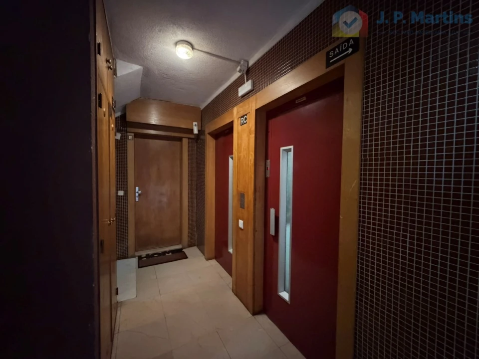 Apartamento T3 para Venda em Alfragide Foto 31