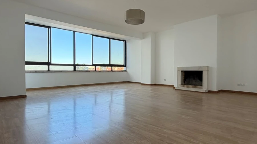 Apartamento T3 para Venda em Alfragide