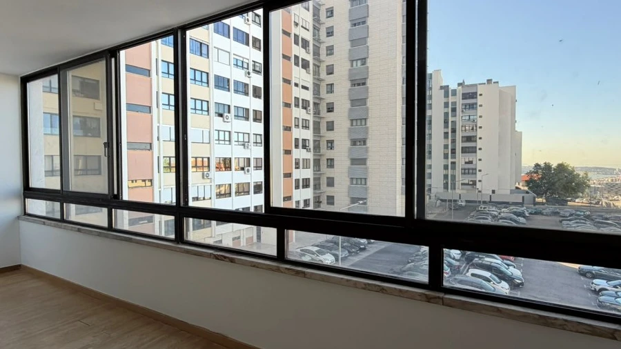 Apartamento T3 para Venda em Alfragide
