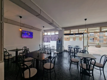 Loja para Arrendamento em Nossa Senhora da Conceição, São Pedro e São Dinis