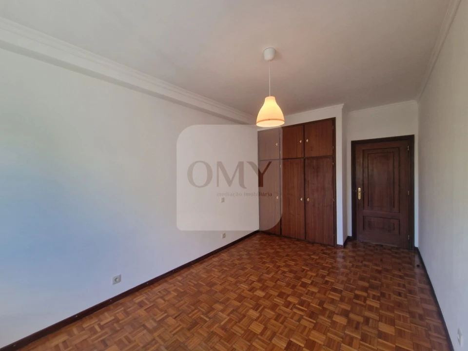 Apartamento T3 para Arrendamento em Nossa Senhora da Conceição, São Pedro e São Dinis Foto 10