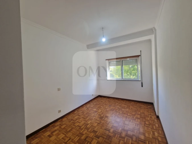 Apartamento T3 para Arrendamento em Nossa Senhora da Conceição, São Pedro e São Dinis Foto 11