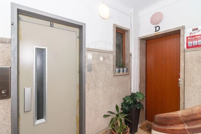 Apartamento T3 para Venda em Alvalade