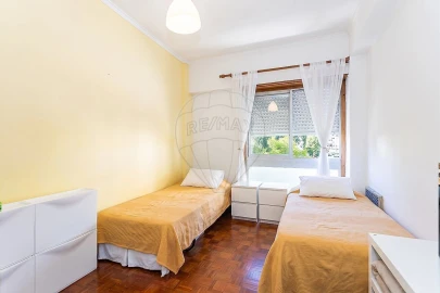 Apartamento T1 para Venda em Areeiro